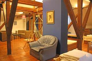 Гостевой дом Best Rest Guest House Пловдив Кровать в общем 8-местном номере для мужчин и женщин-5