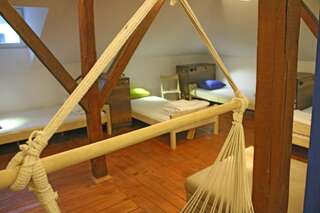 Гостевой дом Best Rest Guest House Пловдив Кровать в общем 8-местном номере для мужчин и женщин-6